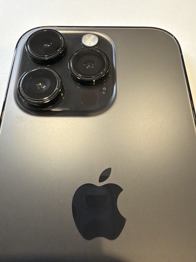 iPhone 14 Pro 256GB (Category: iPhone 14 Series) located in Pasig City. Submitted by dtocjayao (Listing ID 1471014724, Image 3). Description: • Apple iPhone 14 Pro • Space Black • 256GB storage • iOS 26.6.2 • Battery Health: 73% • Bought from Power Mac (Oct 2022) • Open line • No history of repairs Inclusions ✅ Original box ✅ Sanptoch case and tempered glass Battery Condition: Battery health is at 73% 📌 Factory reset and ready for a new owner. S