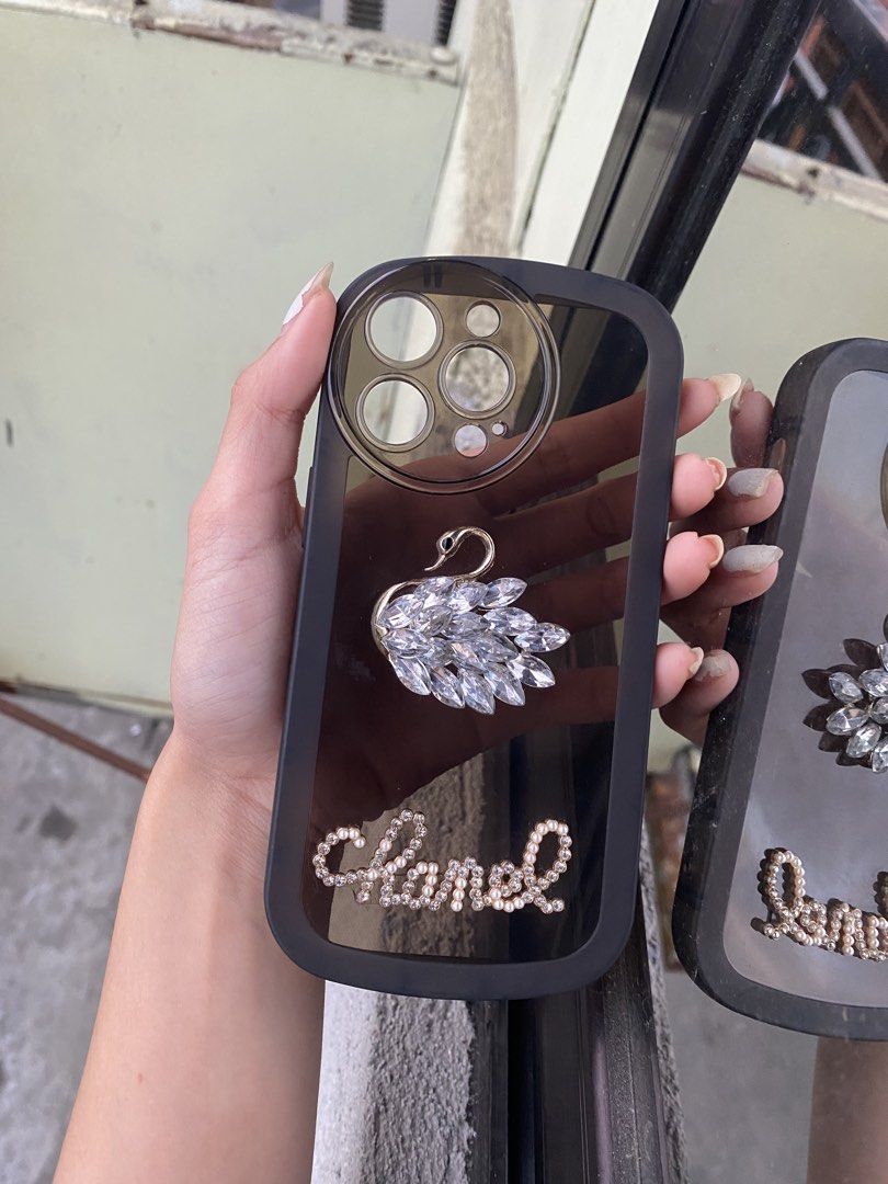 Iphone 14 Pro Max Case (Category: Cases & Sleeves) located in Manila. Submitted by pc.thrift (Listing ID 1471023489, Image 2). Description: Luxury diamond swan iPhone case cover .