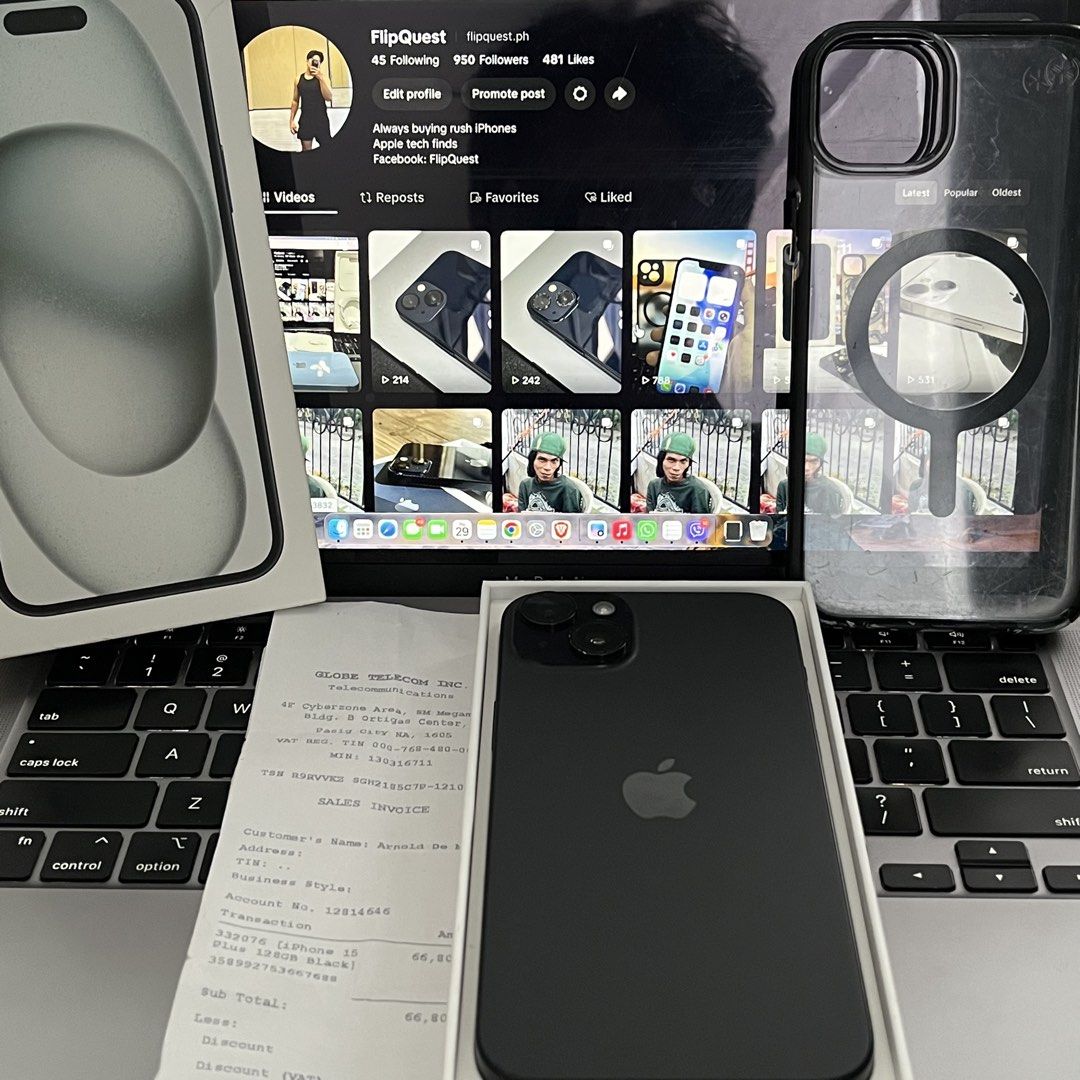 iPhone 15 plus 128GB 83% Battery Health (Category: iPhone 15 Series) located in Marikina City. Submitted by flipquest.ph (Listing ID 1471051900, Image 2). Description: iPhone 15 plus 128gb Black color🖤 Globe Locked: Compatible for GLOBE, TM, GOMO 83% Battery health All working, may sign of usage lang such as case marks, konting paintchips sa cam and bottom frame Complete with box, cord, plus receipt Check all you want before payment ₱27,000 fixe