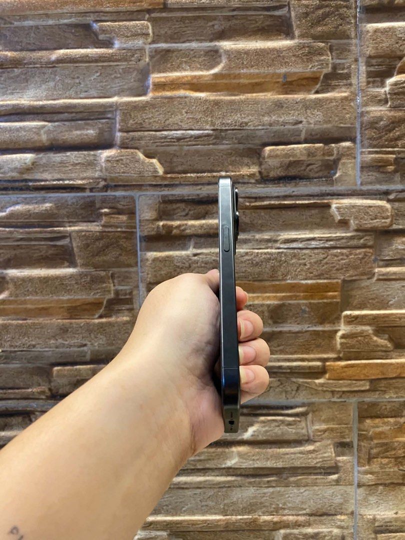 Iphone 15 Pro 128gb (Category: iPhone 15 Series) located in Manila. Submitted by johnpaulc41844 (Listing ID 1471023260, Image 3). Description: 81% Batt health No history of repair No issue Ntc approved Openline Local unit.