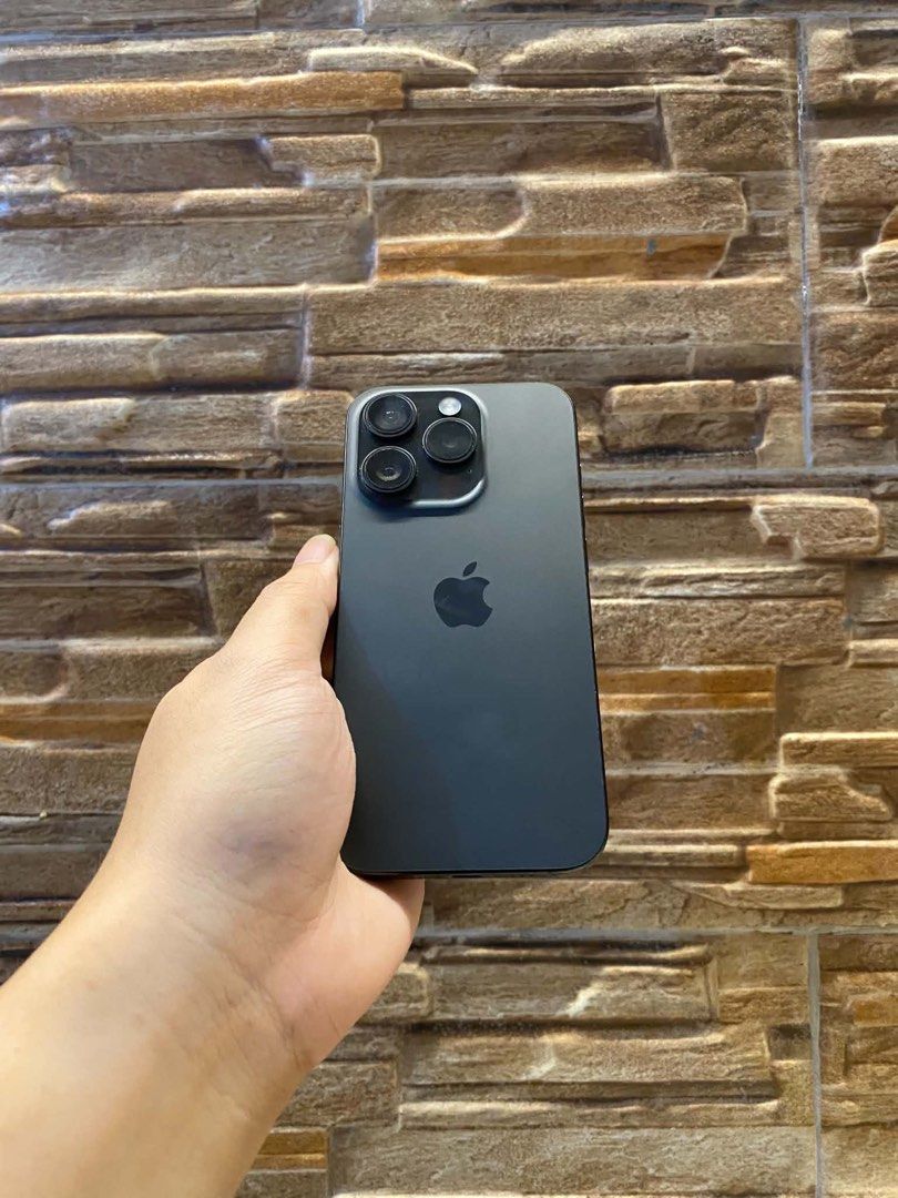 Iphone 15 Pro 128gb (Category: iPhone 15 Series) located in Manila. Submitted by johnpaulc41844 (Listing ID 1471023260, Image 2). Description: 81% Batt health No history of repair No issue Ntc approved Openline Local unit.