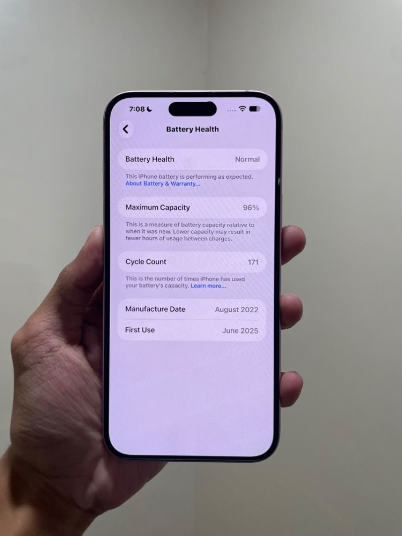iphone 15Plus (Category: iPhone 15 Series) located in Caloocan City. Submitted by kylemichae26012 (Listing ID 1470999423, Image 2). Description: Iphone 15 Plus 128gb 26.5🏷️ NEGO -No sim restriction -Working face id / true tone -iOS Updated 27.0.1 -Unli reset -96BH / 175 Cycle count 🔋 -All parts original -No issue -Sobrang kinis pa Location📍 North caloocan open for meet up sm fairview.