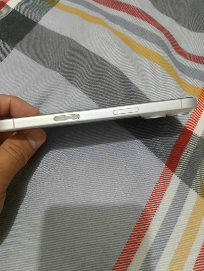 Iphone 16 128gb (Category: iPhone 16 Series) located in Quezon City. Submitted by prelovedbylars_ (Listing ID 1471097697, Image 3). Description: Iphone 16 128gb 87 Battery Health Replace lcd by Apple Care with Receipt from them Inclusion: Box Cord Fix Price no more low ballers and BNS!.