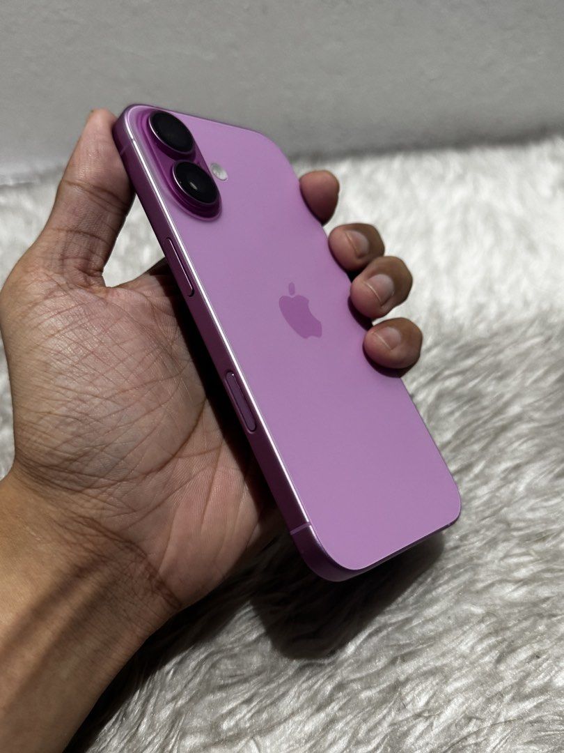 Iphone 16 256gb (Category: iPhone 16 Series) located in Marikina City. Submitted by bryanroblesss (Listing ID 1470935410, Image 2). Description: Iphone 16 256gb ntc approved Local variant zp/a Openline dent only - 35,000 Unit only, Open to swap sa IOS Meetup: marikina | san mateo | cubao | sampaloc tanay .