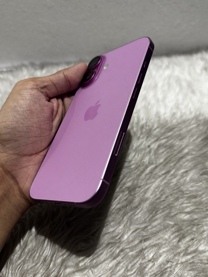 Iphone 16 256gb (Category: iPhone 16 Series) located in Marikina City. Submitted by bryanroblesss (Listing ID 1470935410, Image 3). Description: Iphone 16 256gb ntc approved Local variant zp/a Openline dent only - 35,000 Unit only, Open to swap sa IOS Meetup: marikina | san mateo | cubao | sampaloc tanay .