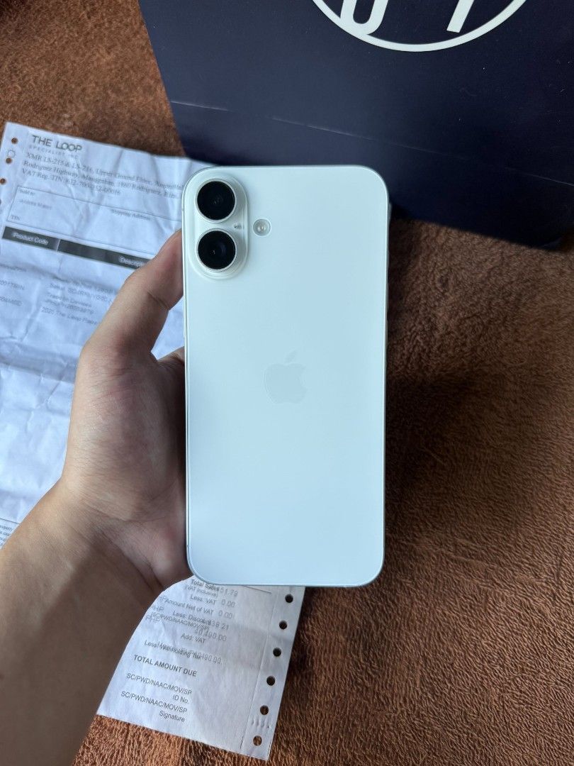 iphone 16 plus 128gb rush forsale!! (Category: iPhone 16 Series) located in Quezon City. Submitted by waveydlorean (Listing ID 1470979877, Image 1). Description: iphone 16 plus 128gb | white DETAILS: • NTC APPROVED 🇵🇭 • 128gb • no sim restrictions ( anysim ) • working icloud truetone & face id • all working no issue and no icloud issue!! • underwarranty til ( 4/8/27 ) next year! • 100% battery ( original ) ✅ • cycle count ( 172 ) low cc ✅ • fir