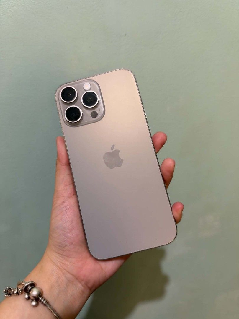 IPHONE 16 PRO MAX 1B 87% BATT HEALTH (Category: iPhone 16 Series) located in Manila. Submitted by araarenas179210 (Listing ID 1470940224, Image 2). Description: - Model: iPhone 16 Pro Max - Storage: 1TB - Color: Natural Titanium - Battery Health: 87% - Condition: Well-maintained, clean screen and body - Meetup Location: Mitsukoshi BGC, Taguig.