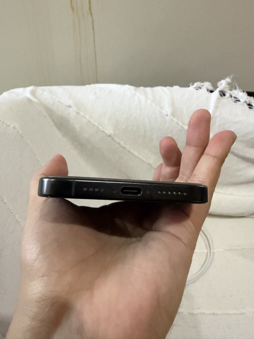 Iphone 16 Pro Max - Black Titanium, 512 gb (Category: iPhone 16 Series) located in Quezon City. Submitted by meowww000 (Listing ID 1471011047, Image 3). Description: RFS: upgraded to ip18 Batt health: 87%.