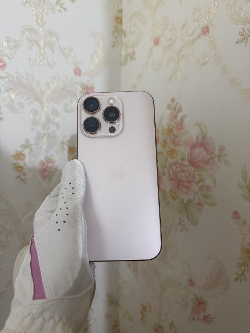 IPHONE 16pro (Category: iPhone 16 Series) located in Paranaque City. Submitted by estheeeer (Listing ID 1471030015, Image 2). Description: Can do unli check if you’re near Amaia steps sucat, Works great, just have another phone already Charging ic, battery, charging flex ALL replaced with AUTHENTIC APPLE PARTS, so it’s literally like brand new .