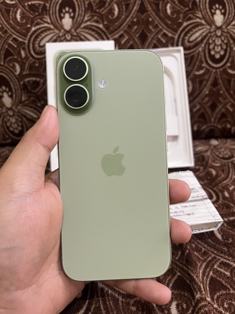 iPhone 17 256GB Sage NTC Complete with Receipt 90 Cycle Count only (Category: iPhone 17 Series) located in Valenzuela. Submitted by pjwongme (Listing ID 1470935385, Image 2). Description: 𝗙𝗢𝗥 𝗦𝗔𝗟𝗘 / 𝗦𝗪𝗔𝗣 𝗜𝗣𝗛𝗢𝗡𝗘 𝟭𝟳 𝟮𝟱𝟲𝗚𝗕 𝗦𝗔𝗚𝗘 ₱𝟰𝟱,𝟱𝟬𝟬 — 𝗡𝗘𝗚𝗢𝗧𝗜𝗔𝗕𝗟𝗘 𝟭𝟬𝟬% 𝗕𝗔𝗧𝗧𝗘𝗥𝗬 𝗛𝗘𝗔𝗟𝗧𝗛 | 𝟵𝟬 𝗖𝗬𝗖𝗟𝗘 𝗖𝗢𝗨𝗡𝗧 𝗨𝗡𝗜𝗧 𝗗𝗘𝗧𝗔𝗜𝗟𝗦 • NTC Approved • Factory Unlocked (Any SIM) • Local Release X/A Variant 