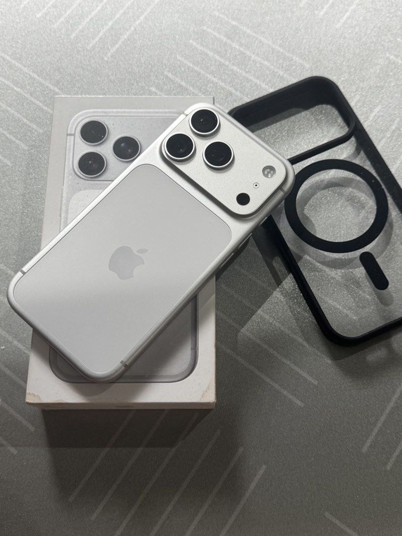 Iphone 17 Pro 256gb (Category: iPhone 17 Series) located in Marikina City. Submitted by lucky.robbry (Listing ID 1470934809, Image 2). Description: Iphone 17 Pro 256gb ntc approved openline no issue at all - 62,000 (can swap to any IOS) under apple warranty December 2026 Meetup : Marikina, San Mateo or Bayan .