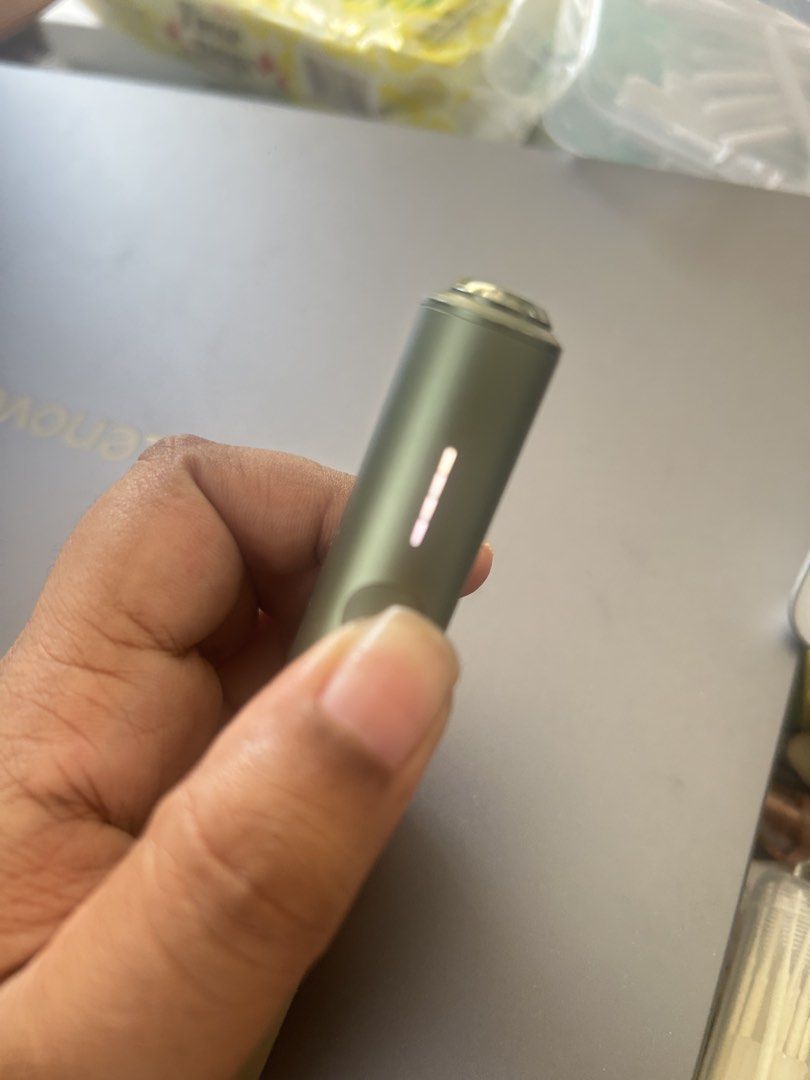 iQOS Iluma One - Green (Category: Other Gadgets) located in Quezon City. Submitted by declutterwithsandy (Listing ID 1471083965, Image 3). Description: No box Rfs: QUICK SMOKING FOR THE LAST TIME 🌝.