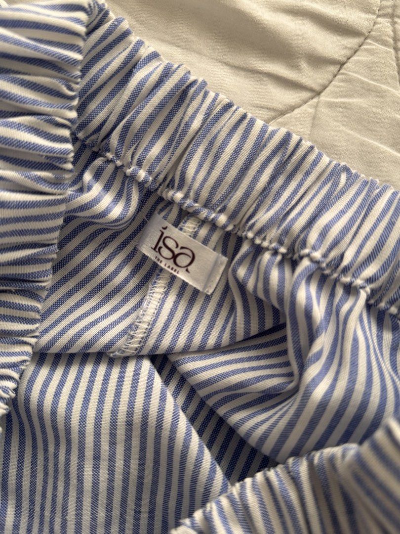 Isa the label blue striped presko pants (Category: Other Bottoms) located in Pasig City. Submitted by lovedpicks (Listing ID 1470937415, Image 3). Description: - Brand: Isa the Label - Color: Blue and white stripes - Free size, fits s-l - 10/10 condition.