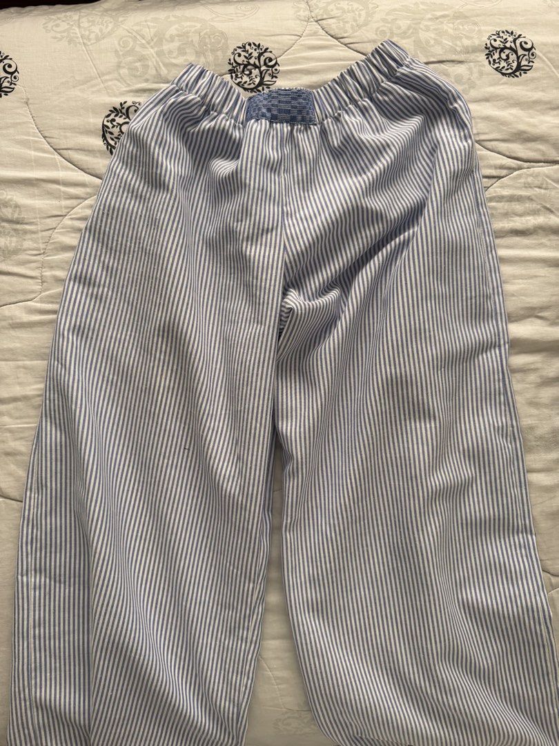 Isa the label blue striped presko pants (Category: Other Bottoms) located in Pasig City. Submitted by lovedpicks (Listing ID 1470937415, Image 1). Description: - Brand: Isa the Label - Color: Blue and white stripes - Free size, fits s-l - 10/10 condition.