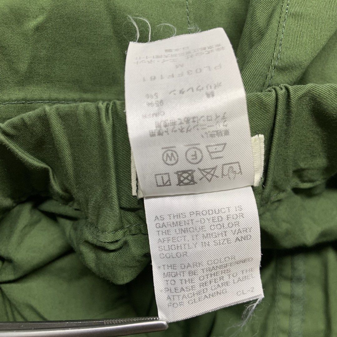 Issey miyake plantation - pants (Category: Trousers) located in Manila. Submitted by shottas_21 (Listing ID 1471033922, Image 3). Description: Issey miyake plantation - pants SIZE - Medium CONDITION - 9/10 Made in Japan WAIST - 28 to 36 stretchable INSEAM - 25.5” LEG OPENING - 6.5” FRONT RISE - 14” THIGH - 13” LENGTH - 37”.