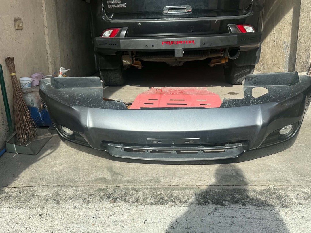 ISUZU MU-X 2015 FRONT BUMPER ASSEMBLY (Category: Body Parts and Accessories) located in Cabuyao City. Submitted by rochambeauu (Listing ID 1471061334, Image 1). Description: FOR SALE: ISUZU MU-X 2015 FRONT BUMPER ASSEMBLY 💰 Price: ₱15,000 (Negotiable) 📍 Location: Calamba, Laguna Inclusions: ✅ Original front bumper ✅ Fog lights ✅ Lower grille ✅ Skid plate Condition: Good overall condition. Minimal scratches, previously repainted. RFS: Nag-upgrad