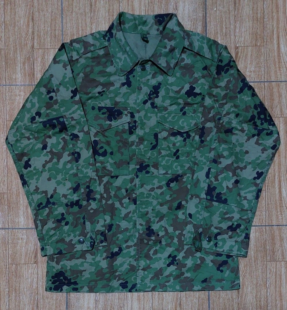 Japan GSDF Jieitai Flecktarn (Category: Coats, Jackets and Outerwear) located in Baguio. Submitted by wagwagan_001 (Listing ID 1471044749, Image 1). Description: excellent 5A 22 x 28.5.