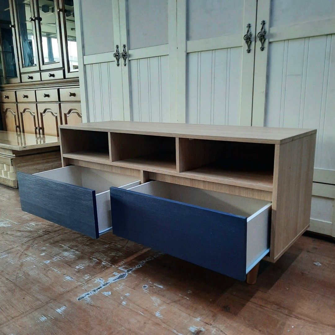 Japan Surplus 55" TV media console (Category: TV Consoles) located in Paranaque City. Submitted by eu.kr.jpsurplus (Listing ID 1471038632, Image 2). Description: 💳 𝐌𝐨𝐝𝐞 𝐨𝐟 𝐏𝐚𝐲𝐦𝐞𝐧𝐭 ✅ QR Ph Credit Card (Visa/MC) ️️✅️ QR Ph SP@yL@ter (Sh0pee) ✅️ GCash ✅ BDO Bank Transfer ✅ BPI Bank Transfer 📍 𝙋𝙖𝙮𝙢𝙚𝙣𝙩 𝙞𝙨 𝙢𝙖𝙙𝙚 𝙪𝙥𝙤𝙣 𝙥𝙞𝙘𝙠-𝙪𝙥 𝙛𝙧𝙤𝙢 𝙪𝙨..