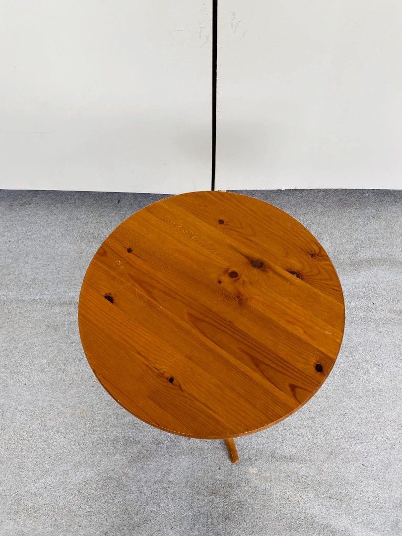 🇯🇵"JAPAN SURPLUS" ROUND SIDE TABLE (Category: Tables & Sets) located in Manila. Submitted by emjiiii96 (Listing ID 1470947308, Image 3). Description: "JAPAN SURPLUS" ROUND SIDE TABLE SIZE: 20D" x 23H" inches (AS-IS ITEM) IN GOOD CONDITION.
