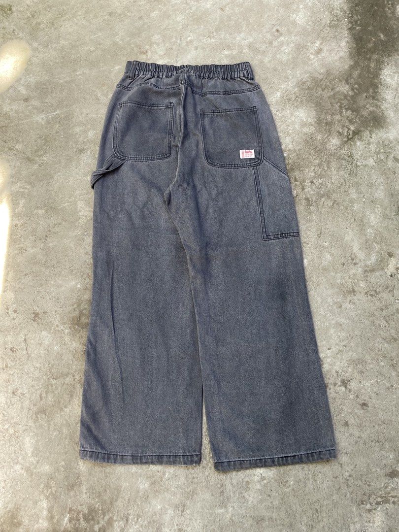 Java Baggy carpenter pants 🛠️ (Category: Jeans) located in Roxas City. Submitted by patch_archive (Listing ID 1471064746, Image 1). Description: Java Baggy carpenter pants 🛠️ 📏 ACTUAL DIMENSION USING INCHES 👖 WAIST : 27-32 👖 LENGTH : 40 👖 THIGH : 13 👖 HEM : 10 👖 FLAWS : NONE 🏷️ PRICE : 700 PHP + SF * MESSAGE ME IF YOU HAVE ANY OTHER QUESTION ABOUT SIZING . 🚚 Local shipping fee ( 70-85 Php) ✈️ International Shipping fee cost “DM” 💳 Mode