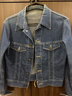 (Category: ) located in . Submitted by preloved_hilary (Listing ID 1471098664, Image 1). Description: .