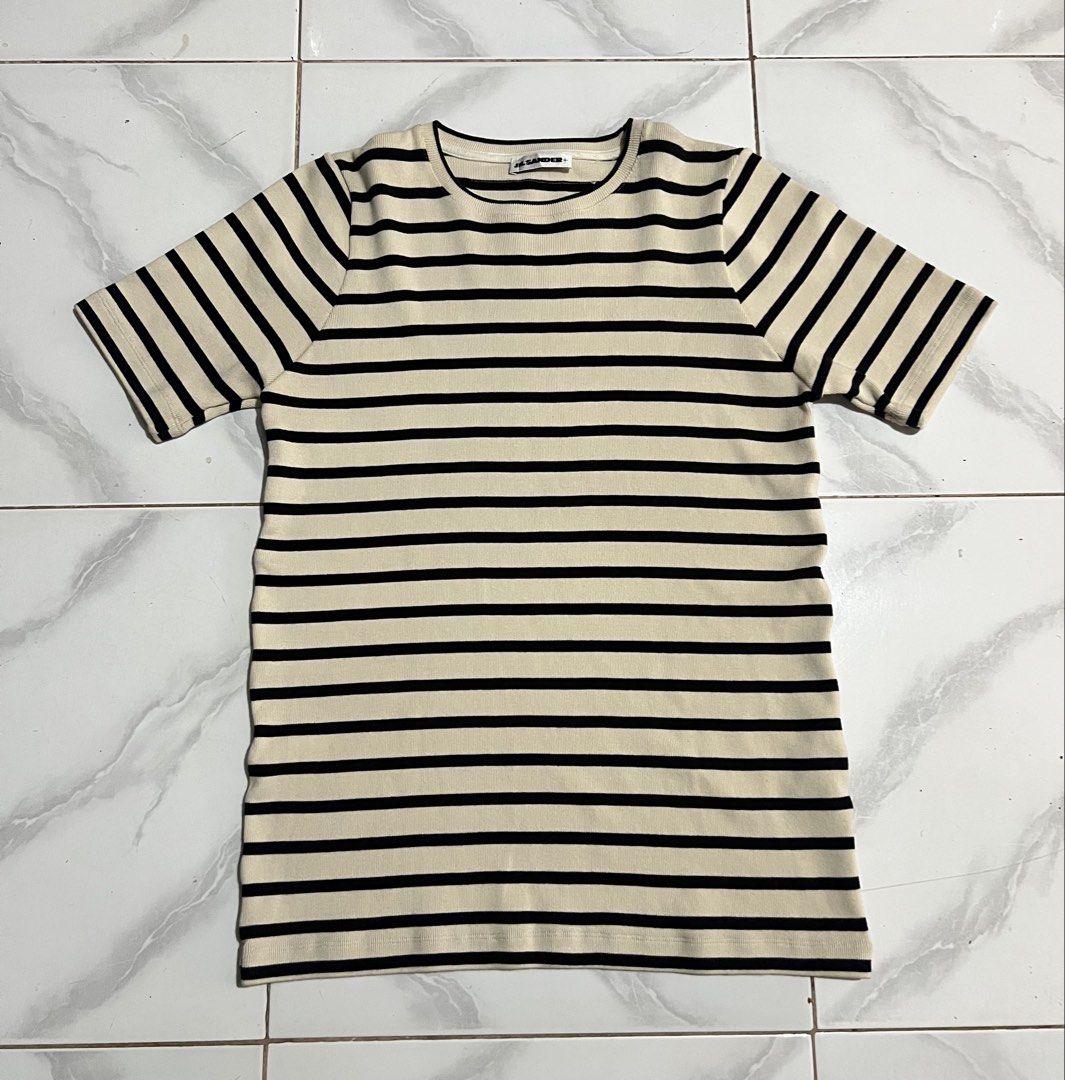 Jil Sander Knitted Stripes T-Shirt (Category: Tshirts & Polo Shirts ) located in Iloilo. Submitted by deric.john93 (Listing ID 1470998251, Image 1). Description: size large 19 width 27 length no flaws like new condition 9.8/10 color rate Authentic/Legit 1500 iloilo city location .