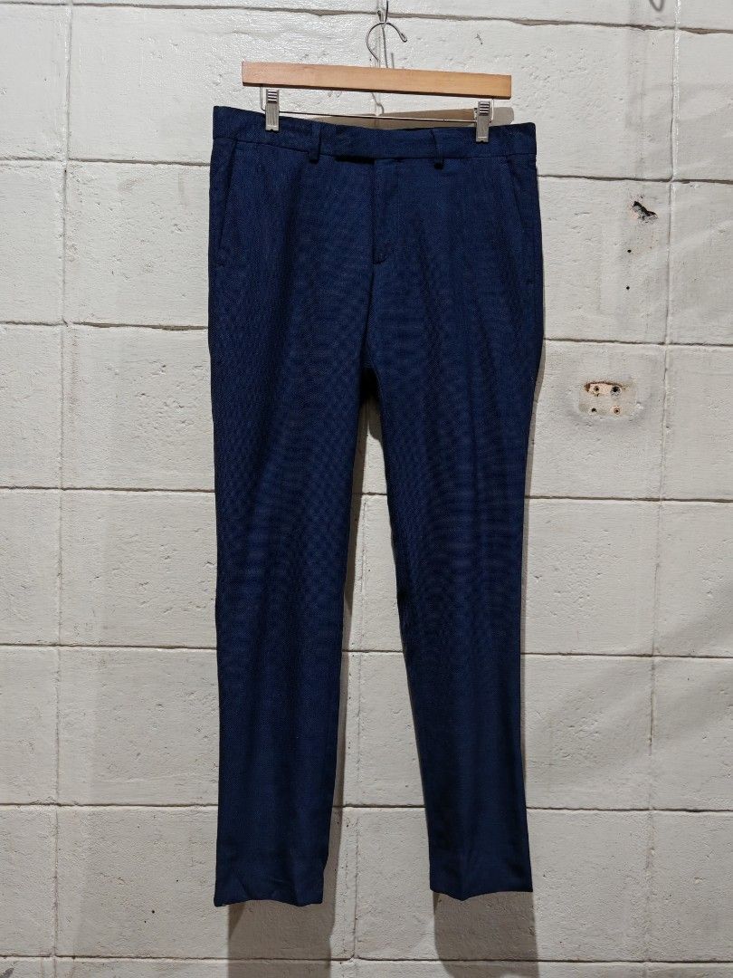 j.lindeberg TROUSER PANTS (Category: Trousers) located in Makati City. Submitted by kuya_uwi_kana (Listing ID 1471046938, Image 1). Description: J.LINDEBERG WAIST - 16.5 FRONT RISE - 12 INSEAM - 30.5 OUTSEAM - 39.5 LEG OPENING - 6.5.