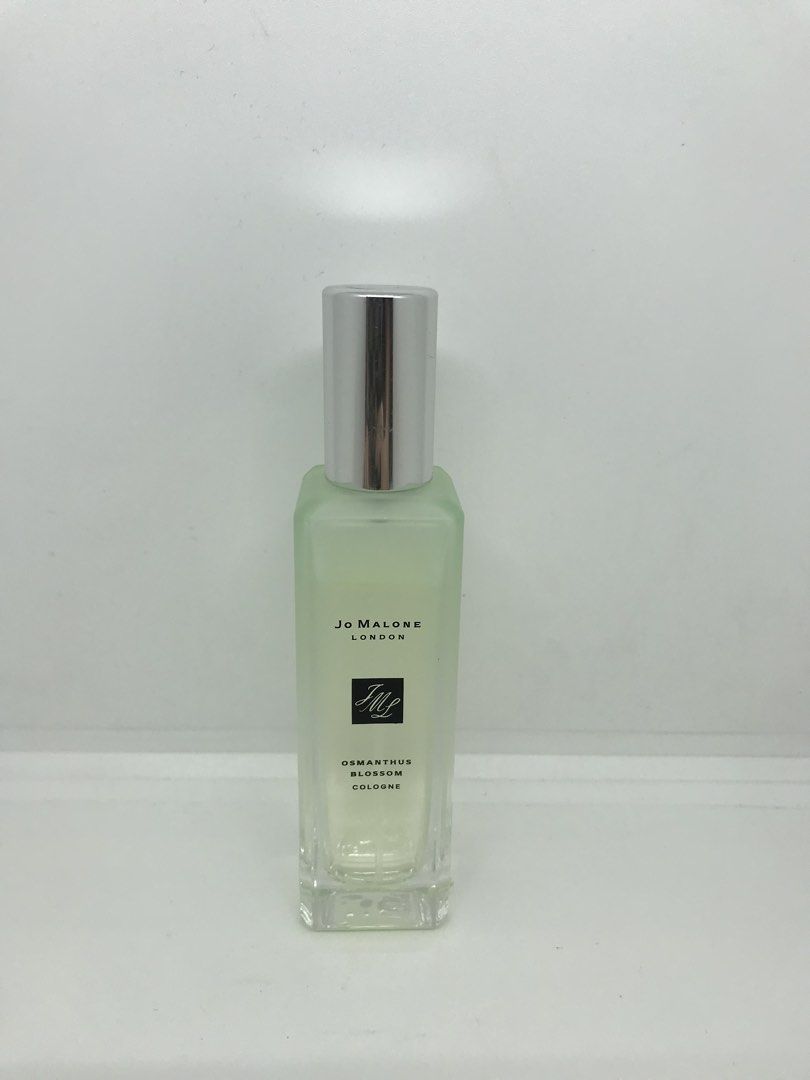 Jo Malone Osmanthus Blossom (Category: Fragrance & Deodorants) located in Quezon City. Submitted by currency27 (Listing ID 1470932740, Image 2). Description: SRP: ₱5,100 Limited edition Authentic Bought from Rustans No box 85% full RFS: downsizing my perfume collection Pick up/checking of item is allowed in Xavierville in Quezon City. No other meet up place. No free shipping, buyer will take care of SF. I can ship thru Grab express, Lalamove, Gog