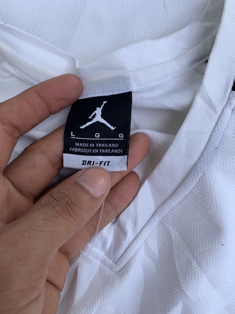 Jordan (Category: Tshirts & Polo Shirts ) located in Davao. Submitted by kalbosouthlandkings13 (Listing ID 1470985396, Image 3). Description: Jordan Size large 25x30 Excellent condition 9.8/10 color rate No issue need wash.