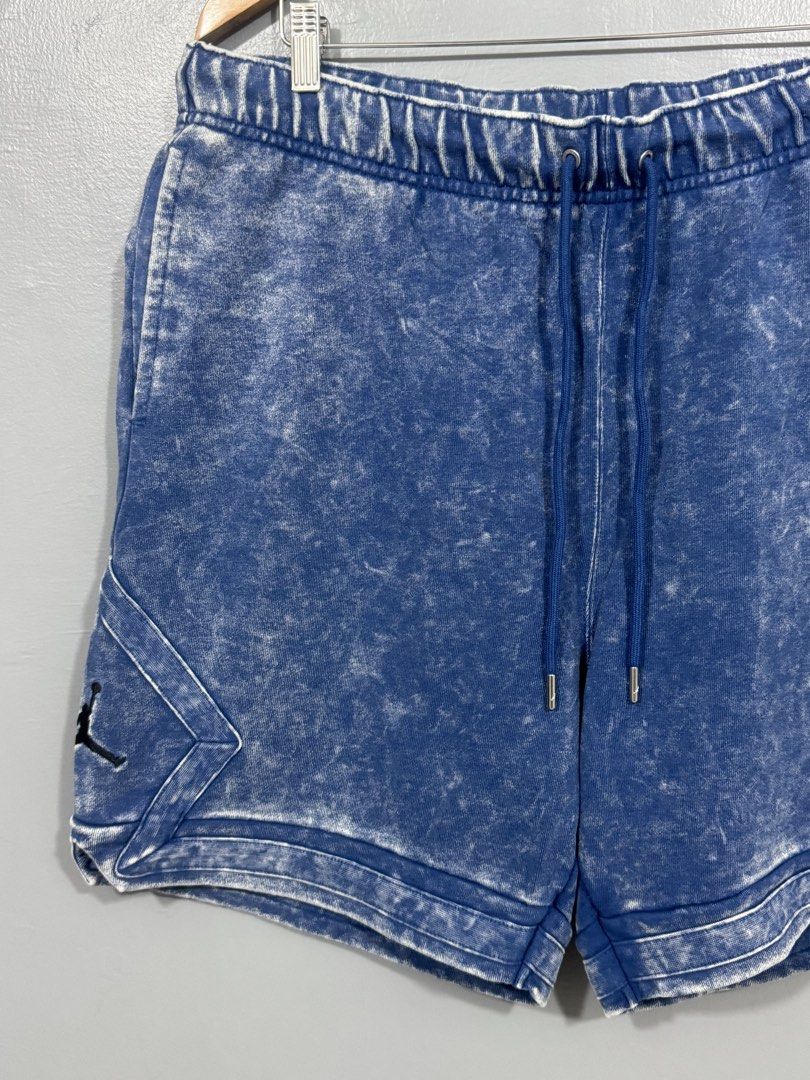 Jordan - Diamond Washed Denim Short (Category: Shorts) located in Manila. Submitted by sophisticatedgoons (Listing ID 1471070668, Image 2). Description: Jordan Diamond Washed Denim Short Size: 3XL fit to 2XL also Very good condition No issue Waistline: 36 - 42 (Garter stretchable) Length: 20" inches (Knee or above the knee level).
