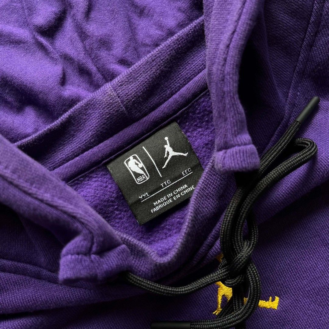 Jordan LA Lakers Statement Edition Hoodie (Category: Coats, Jackets and Outerwear) located in Lucena. Submitted by thrft-nd-sll (Listing ID 1471070845, Image 3). Description: Jordan LA Lakers Statement Edition Hoodie Size XXL On Tags Width -26 Length -27.5 Excellent Condition Need Wash .