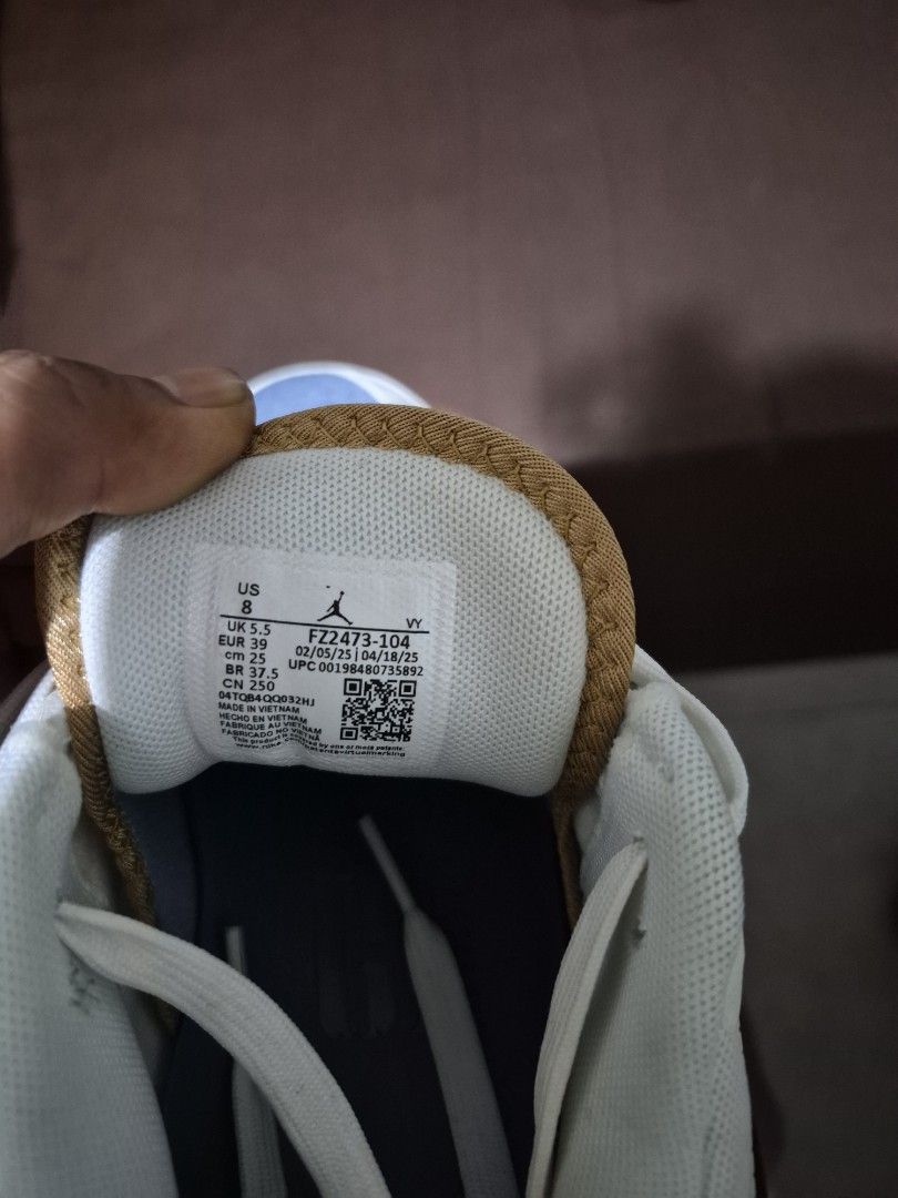 Jordan Womens Heir Series PF (Category: Sneakers) located in Manila. Submitted by jm1218 (Listing ID 1471050954, Image 3). Description: - Model: Jordan Luka 3 - Colorway: White with light blue denim-look panels and gold accents - Branding: Iconic Jumpman logo on outsole and tongue - Condition: Pristine, clean outsoles with zero tread wear, tag intact inside tongue - Size: US 8 / UK 5.5 / EUR 39.