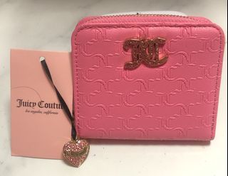 (Category: ) located in . Submitted by thesouthbeachedit (Listing ID 1471009078, Image 1). Description: .