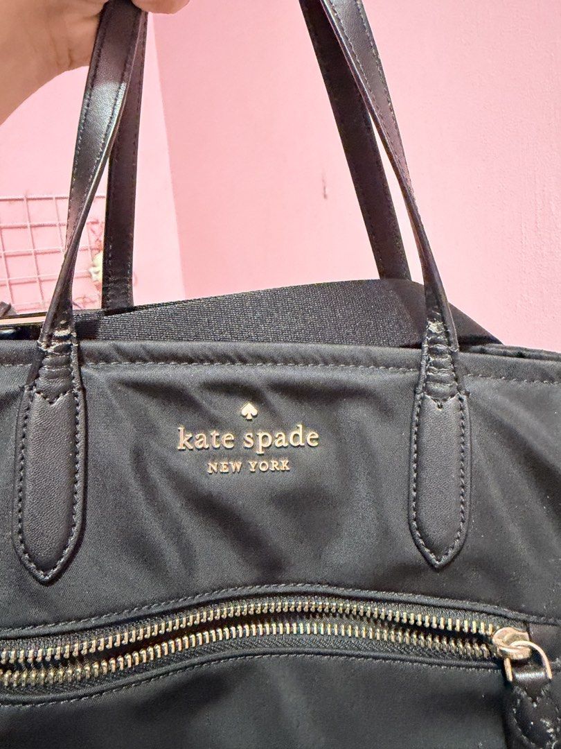 Kate Spade Chelsea Medium Satchel (Category: Shoulder Bags) located in Meycauayan. Submitted by jaeguuuuuu (Listing ID 1470942340, Image 3). Description: .
