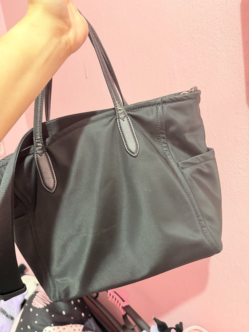 Kate Spade Chelsea Medium Satchel (Category: Shoulder Bags) located in Meycauayan. Submitted by jaeguuuuuu (Listing ID 1470942340, Image 2). Description: .
