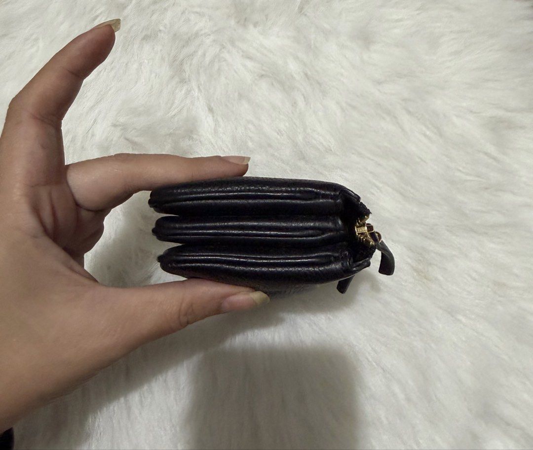 kate spade mini coinpurse (Category: Wallets & Card holders) located in Quezon City. Submitted by mariamaharba7798 (Listing ID 1471089417, Image 3). Description: kate spade mini coin purse cutiieee .
