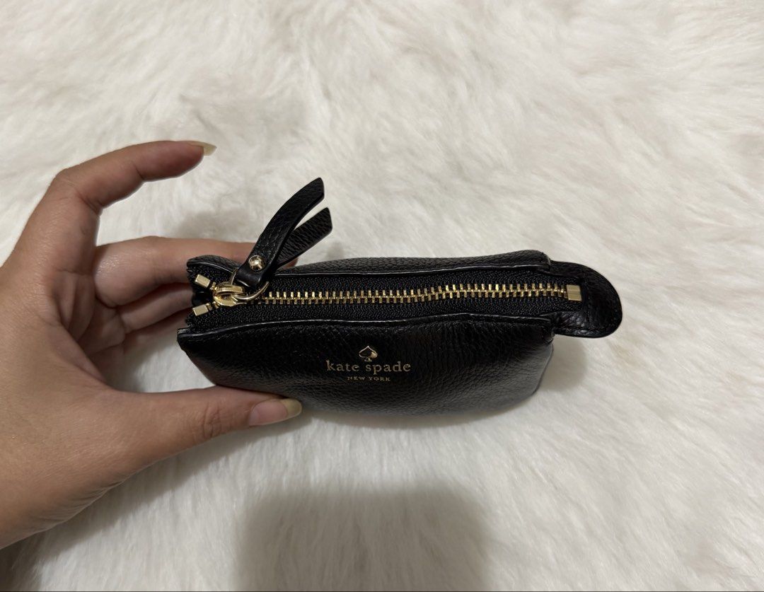 kate spade mini coinpurse (Category: Wallets & Card holders) located in Quezon City. Submitted by mariamaharba7798 (Listing ID 1471089417, Image 2). Description: kate spade mini coin purse cutiieee .