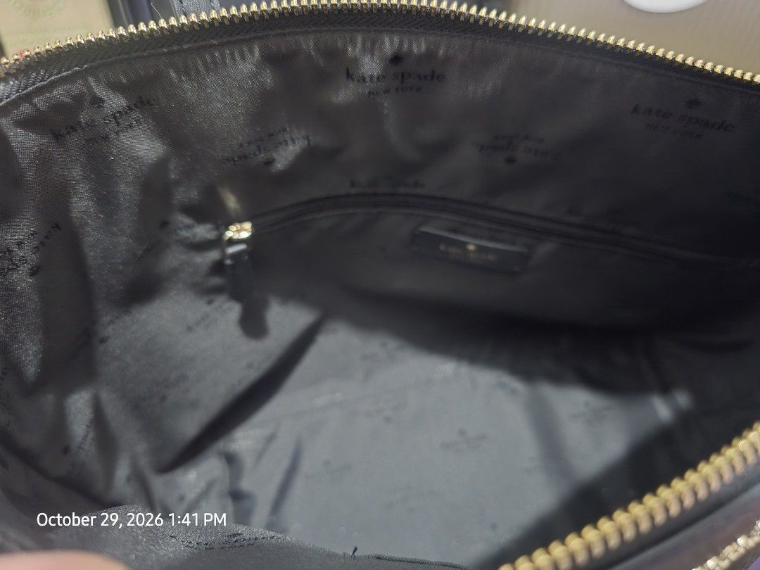 Kate Spade Tote Bag (Category: Tote Bags) located in Manila. Submitted by clover23ph (Listing ID 1470996282, Image 3). Description: Once Used, masyado big for my things, kasya po laptop.