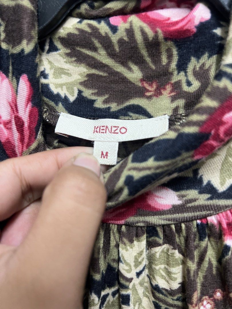 KENZO (Category: Longsleeves) located in Dasmarinas. Submitted by jessputrages (Listing ID 1471092357, Image 3). Description: For sale Kenzo Excellent condition No issue 700 plus shipping fee Pm for more details.