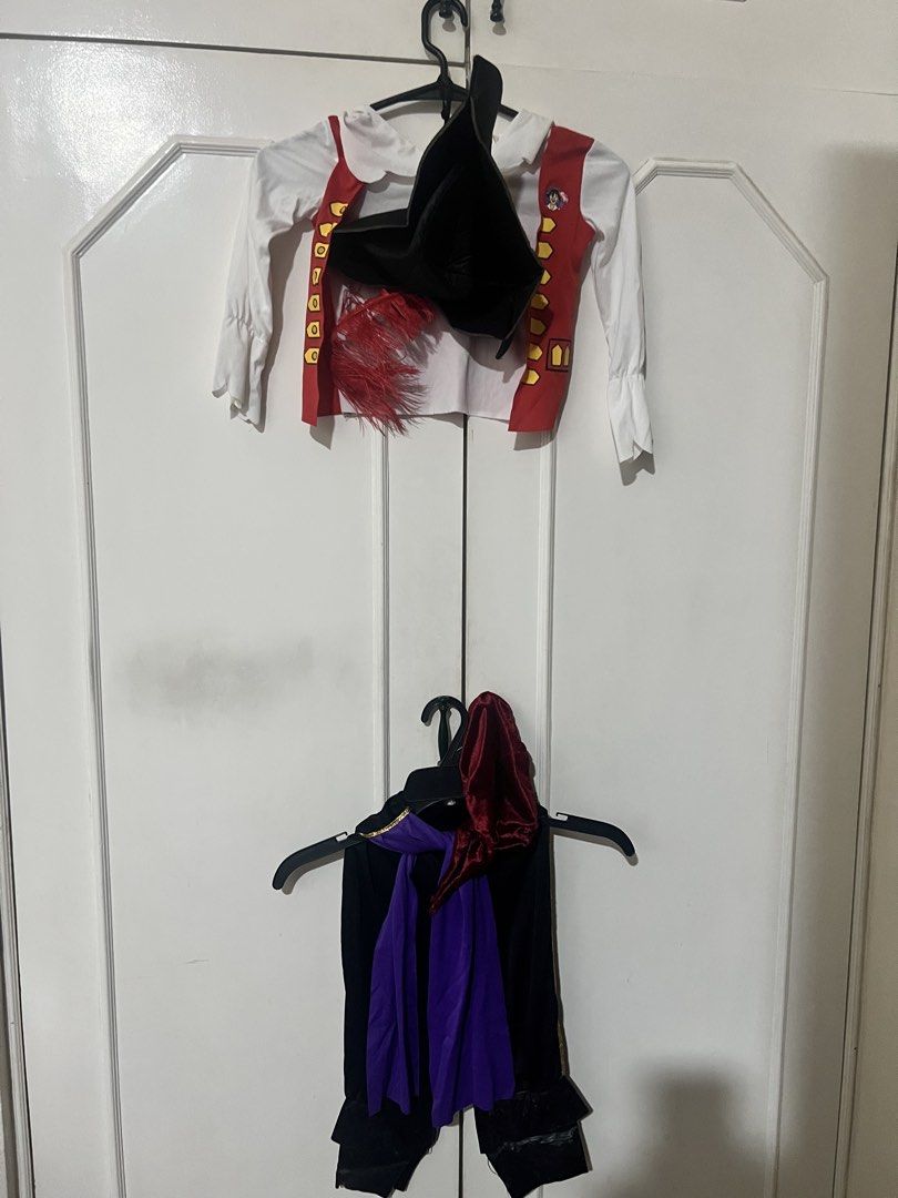 Kids Costumes (Category: Everything Else Others) located in Quezon City. Submitted by anjm2k (Listing ID 1471069507, Image 1). Description: Used but all from US except the cheongsam.