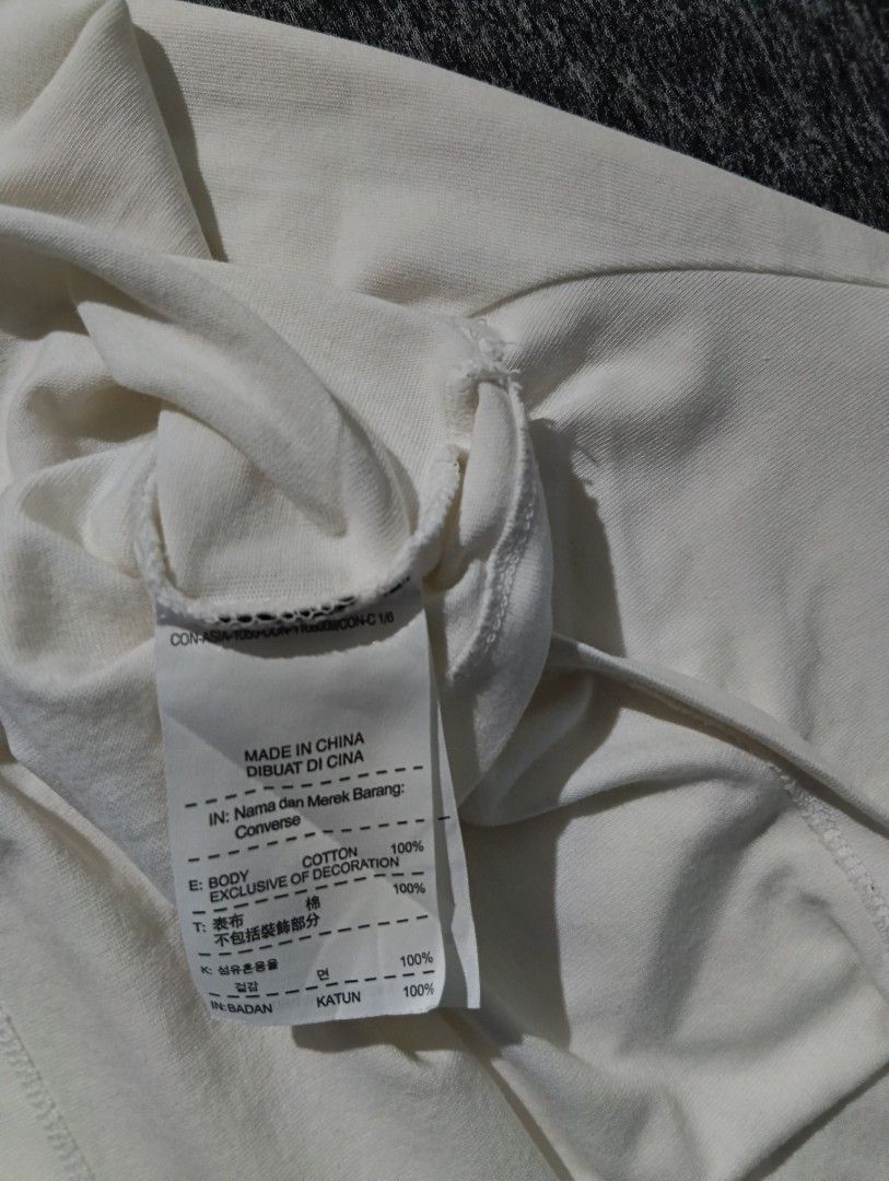 Kimjustine Inayan (Category: Tshirts & Polo Shirts ) located in Manila. Submitted by kim_inayan (Listing ID 1471075452, Image 3). Description: CONVERSE GOLF Le FLUER LARGE L29 W20 no issues as new washed 350+ SF only.