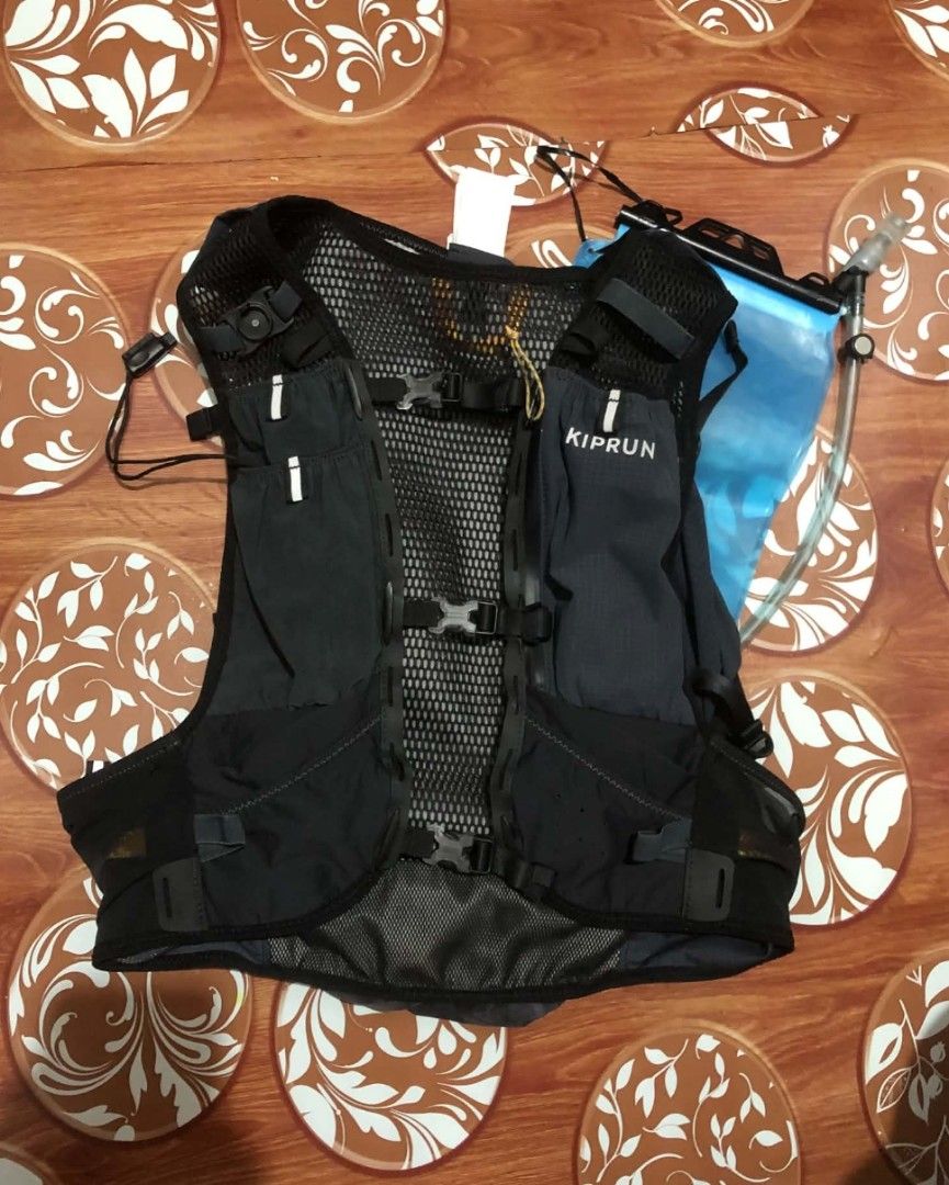 Kiprun By Decathlon Trail Running Back Pack Hydration Vest (Category: Coats, Jackets and Outerwear) located in Cabuyao City. Submitted by THRIFTHITS (Listing ID 1471107583, Image 1). Description: Kiprun By Decathlon Trail Running Back Pack Hydration Vest 15 litter (Authentic) Excellent condition OSFA Mine 2k‼️ Direct Message me and Add for fast Transaction ty .