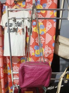 (Category: ) located in . Submitted by thriftings625 (Listing ID 1471065328, Image 1). Description: .