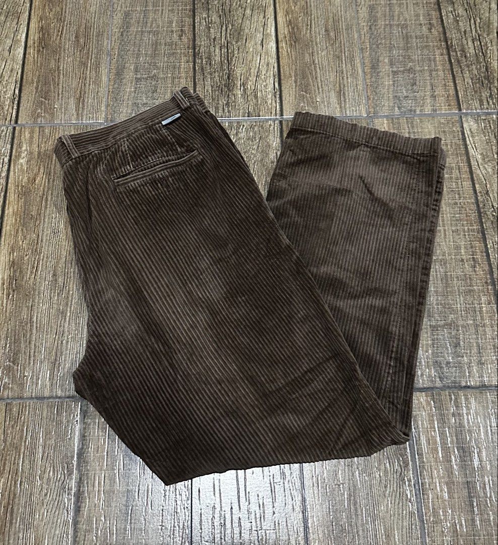 LACOSTE CURDOROY PANTS (Category: Jeans) located in Manila. Submitted by urban-vintage_2 (Listing ID 1471075304, Image 2). Description: ISSUE: NONE ( NEED WASH ) MOP :GCASH ( NO COD ) SHIP VIA : LALAMOVE & J&T LOCATION : PASIG CITY LENGTH : 42 HEM : 10 WIDTH : 36 .