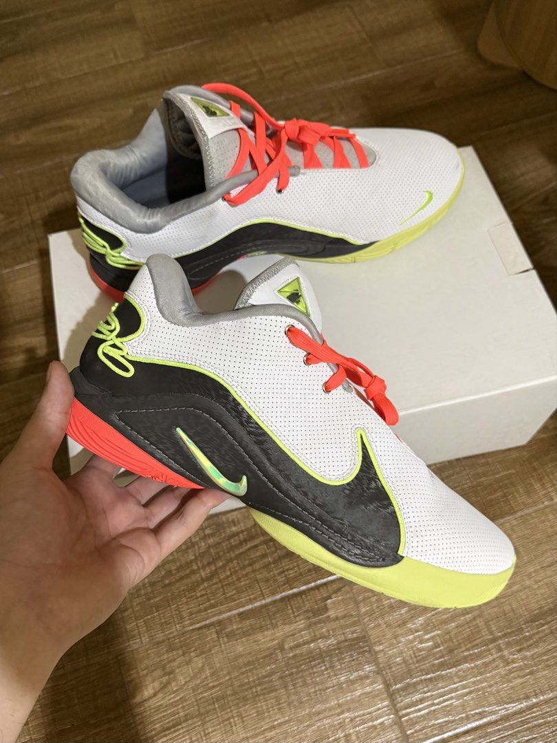 LeBron 22 (Category: Sneakers) located in Quezon City. Submitted by 365.sneakershop (Listing ID 1471084123, Image 1). Description: LeBron 22 Size 13 4500 Used - Like New Complete with Box Message of interested 🫶🏼.