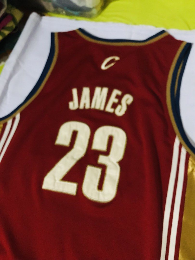 Lebron James Cavaliers Jersey (Category: Activewear) located in Rizal. Submitted by bestdealmnl29 (Listing ID 1470935226, Image 3). Description: This is a high quality Jersey presyong pamigay na dahil nagdedeclutter before new year.
