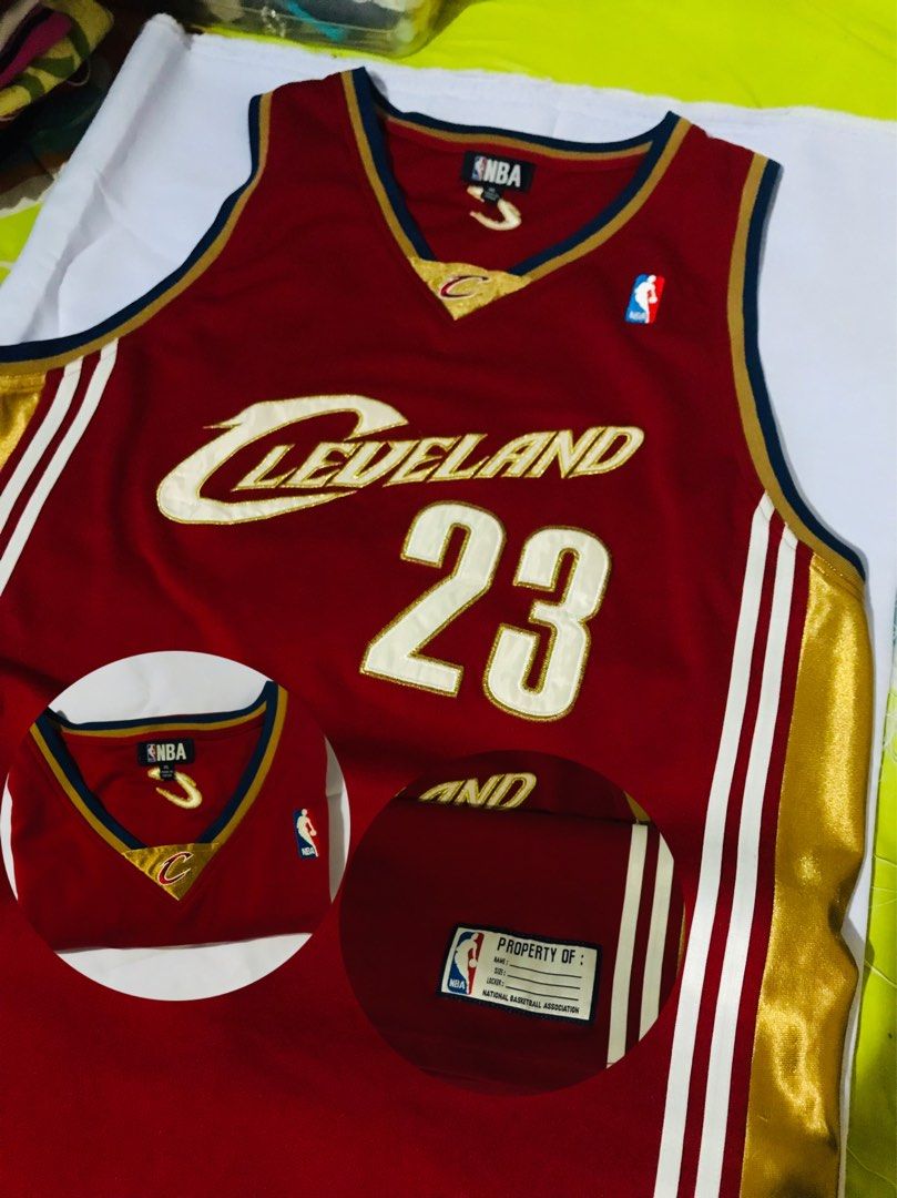 Lebron James Cavaliers Jersey (Category: Activewear) located in Rizal. Submitted by bestdealmnl29 (Listing ID 1470935226, Image 2). Description: This is a high quality Jersey presyong pamigay na dahil nagdedeclutter before new year.