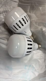 （分類：）位於 。 由 luckycloves 提交（商品編號 1471038338，圖片 1）。簡介： 。