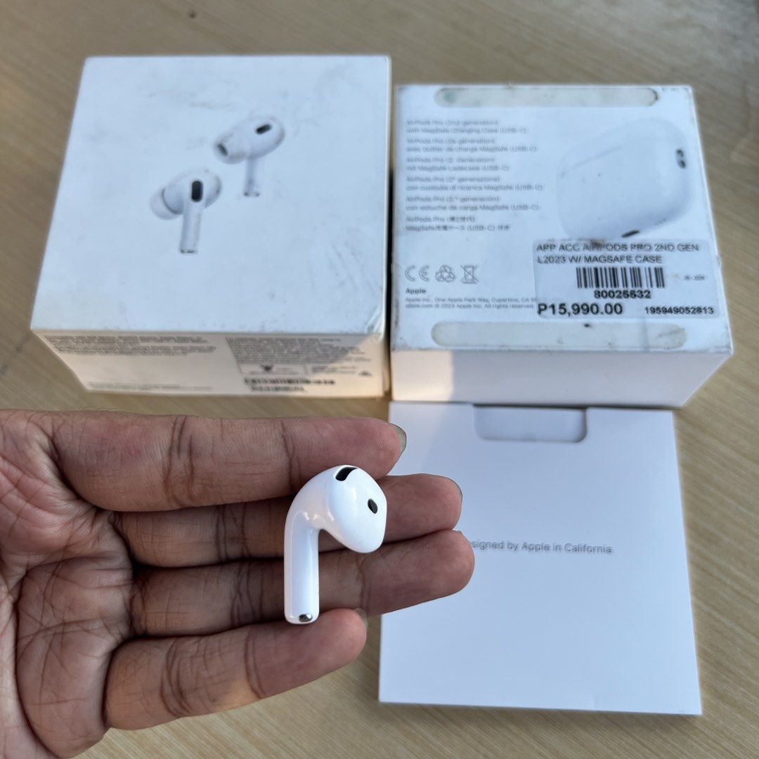 Left Pod Airpods 4 Original (ANC) (Category: Earphones) located in Cebu City. Submitted by luckyyfindss (Listing ID 1471036975, Image 1). Description: Left Pod Airpods 4 Original (ANC) - Still in great condition - Battery health still in perfect condition - A3056 model number - No issues - Cleaned and sanitized - Already unpaired so that it will be paired to new owner’s apple account Courier, Shipping, or Delivery: J&T 🚚 Check my reviews, feedba