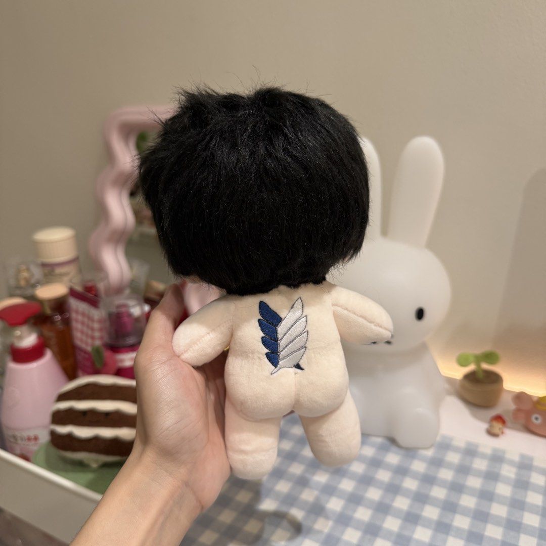 Levi Ackerman Articulated Kpop Doll Preloved (Category: Plushies & Soft Toys) located in San Pedro. Submitted by jellybean.co (Listing ID 1470934348, Image 3). Description: .